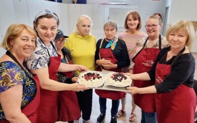 Peer support and pavlova: how a group of newly arrived Ukrainians will celebrate their first Australian Christmas